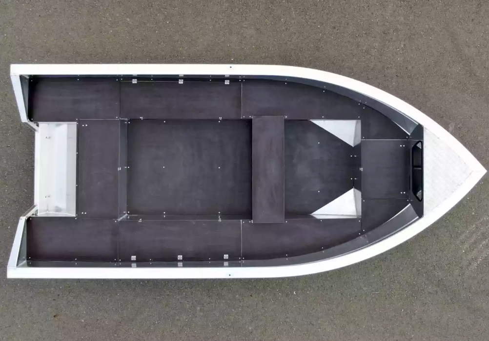 Алюминиевая лодка  Неман-420 в Новоуральске