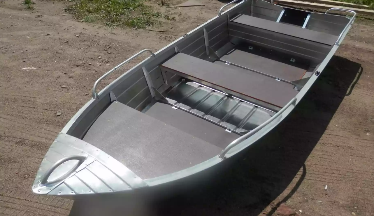 Алюминиевая лодка Вятка-Профи 32 в Новоуральске