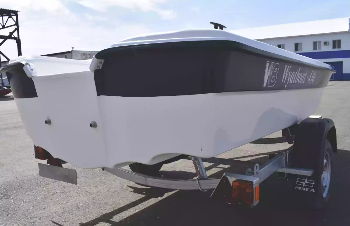 Стеклопластиковая лодка Wyatboat 430 тримаран в Новоуральске