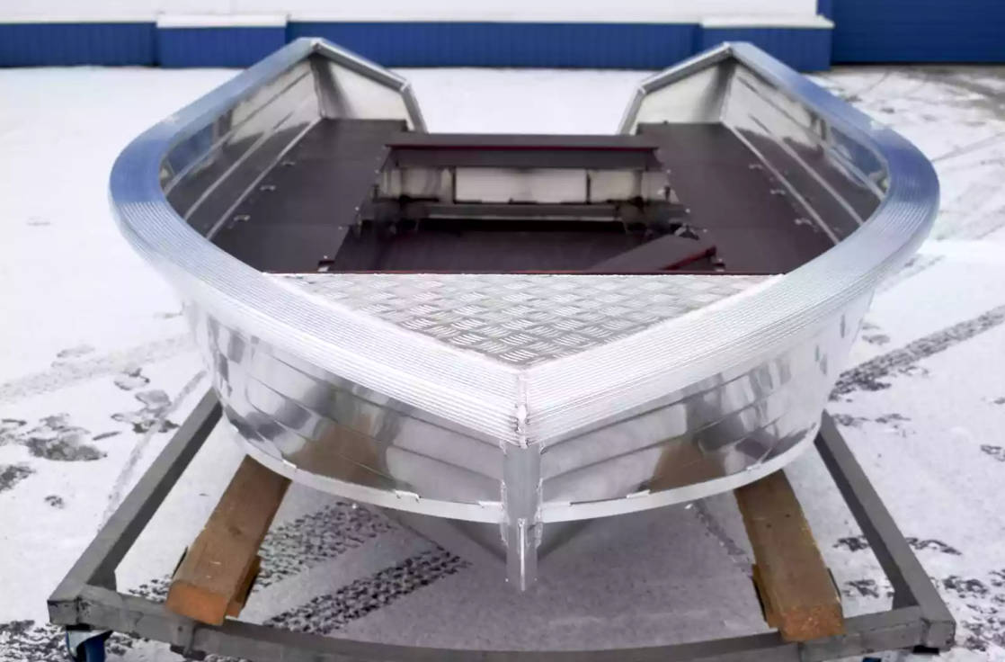 Алюминиевая лодка Неман-400 в Новоуральске