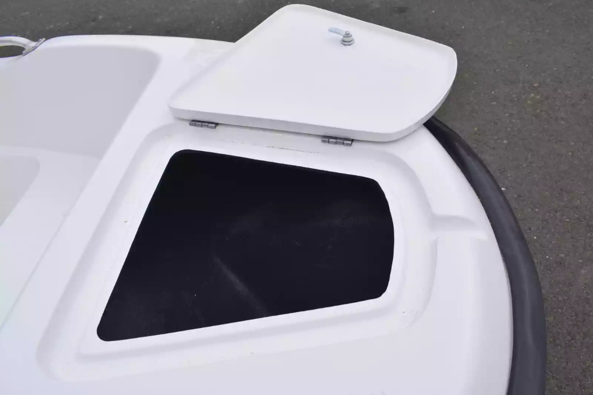 Стеклопластиковая лодка Пингвин New (тримаран) в Новоуральске