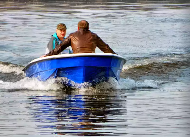 Стеклопластиковая лодка Wyatboat 430 тримаран в Новоуральске