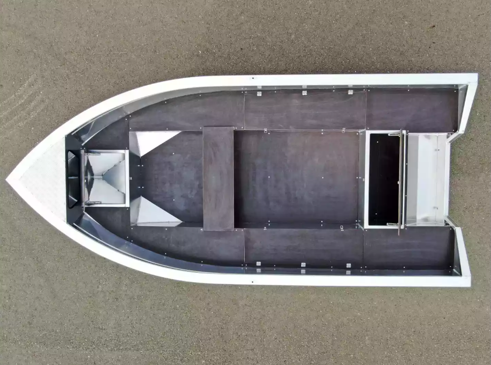 Алюминиевая лодка  Неман-420 в Новоуральске