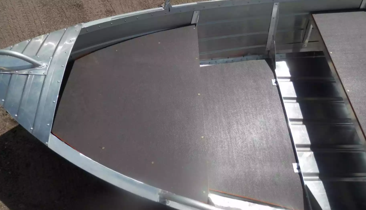 Алюминиевая лодка Вятка-Профи 32 в Новоуральске