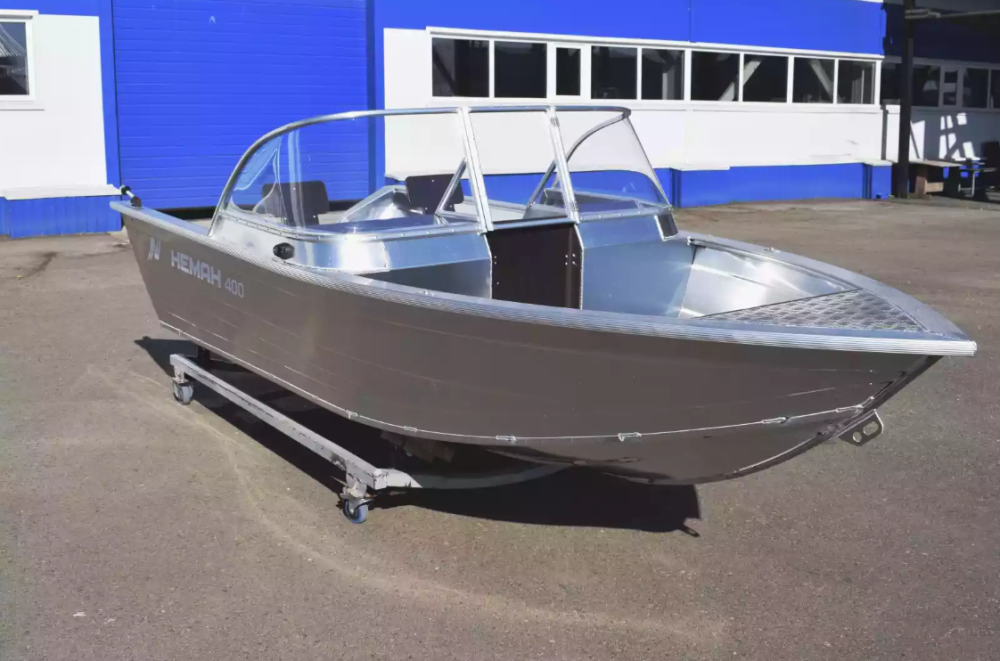 Алюминиевая лодка  Неман-400 DCM в Новоуральске