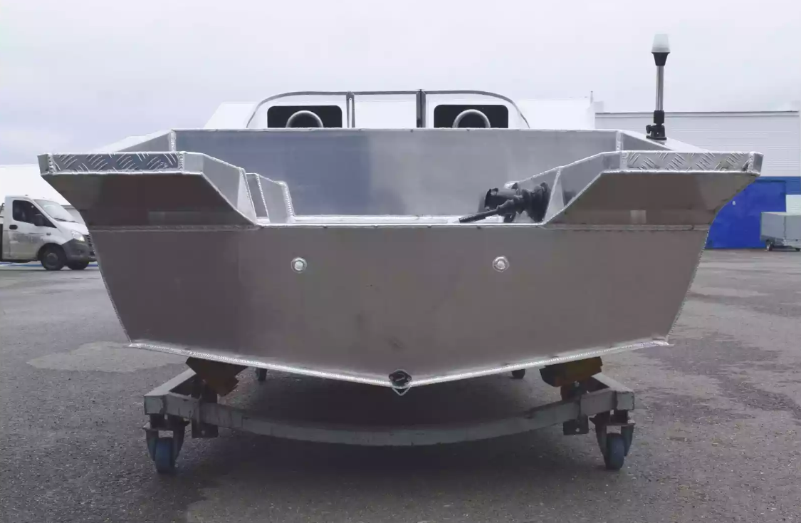 Алюминиевая лодка  Neman-400 PRO в Новоуральске