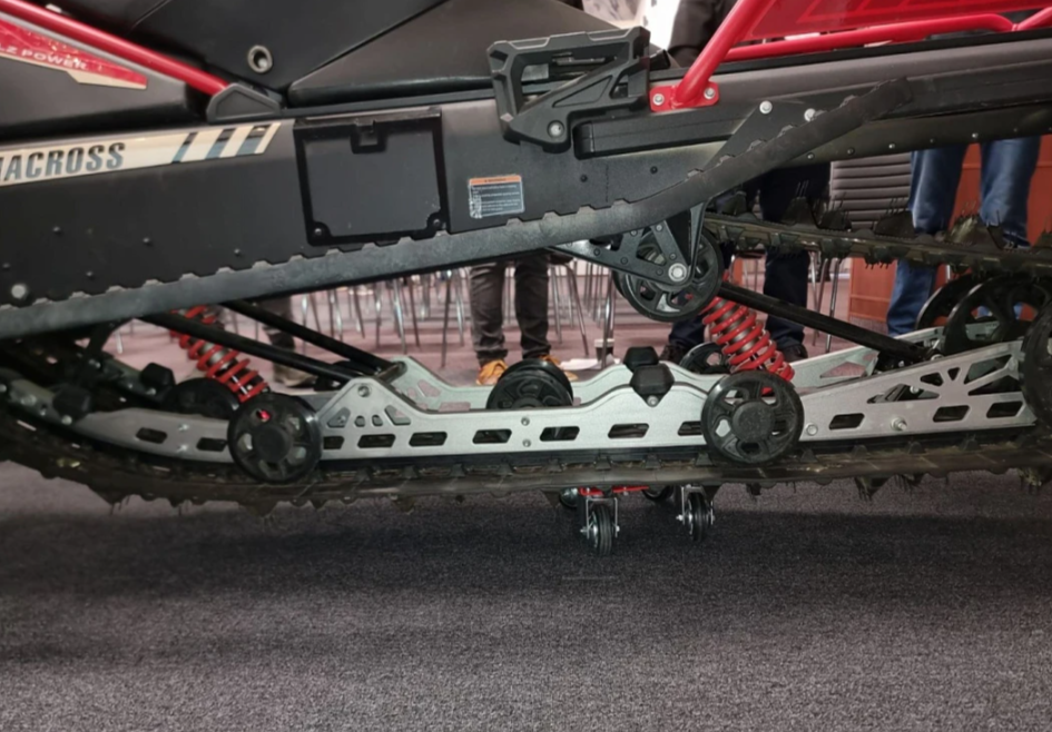 Снегоход AODES Siberiacross 1000 WT 508mm LCD 6.8 в Новоуральске