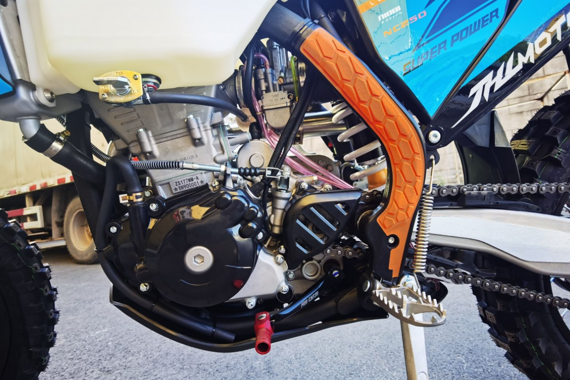 Мотоцикл JHLMOTO JHL Z7 NC250S (177MM-A) в Новоуральске