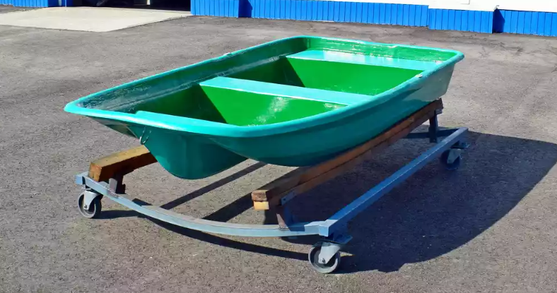 Стеклопластиковая лодка Старт (тримаран) в Новоуральске