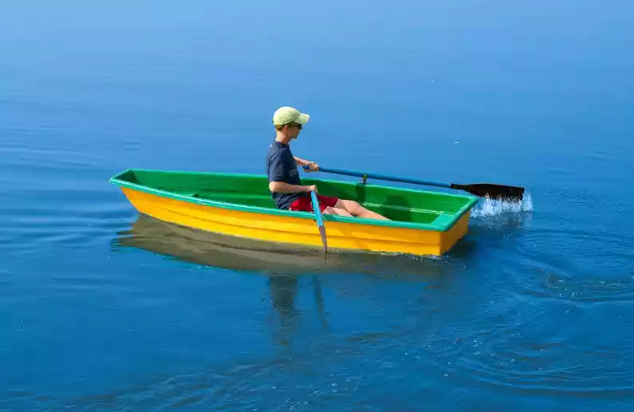 Стеклопластиковая лодка Малютка в Новоуральске