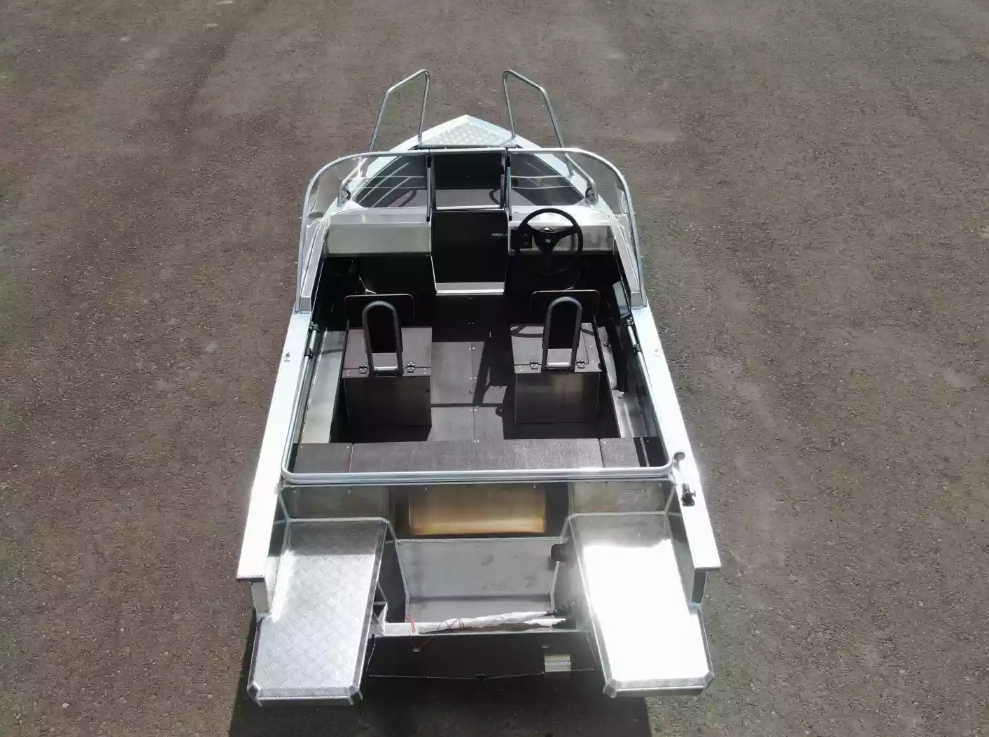 Алюминиевая лодка  Неман-400 DCM NEW в Новоуральске