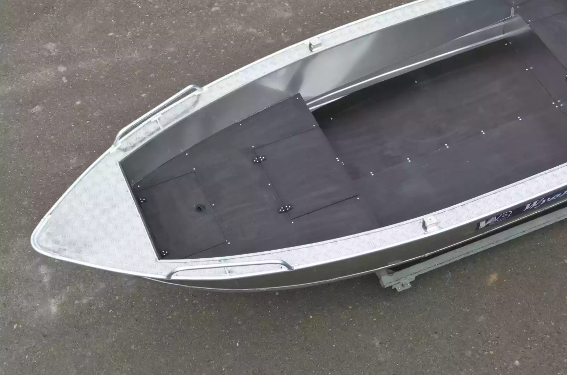Алюминиевая лодка  Wyatboat-430М FISH в Новоуральске