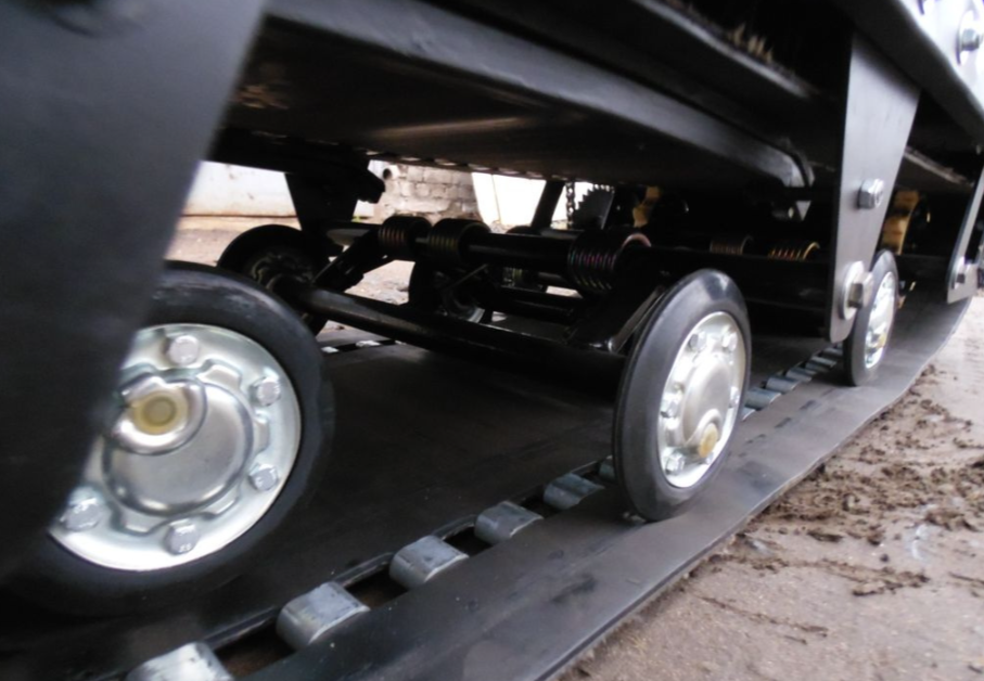 Мотобуксировщик AhtaR Зима 15 л/с с вариатором в Новоуральске