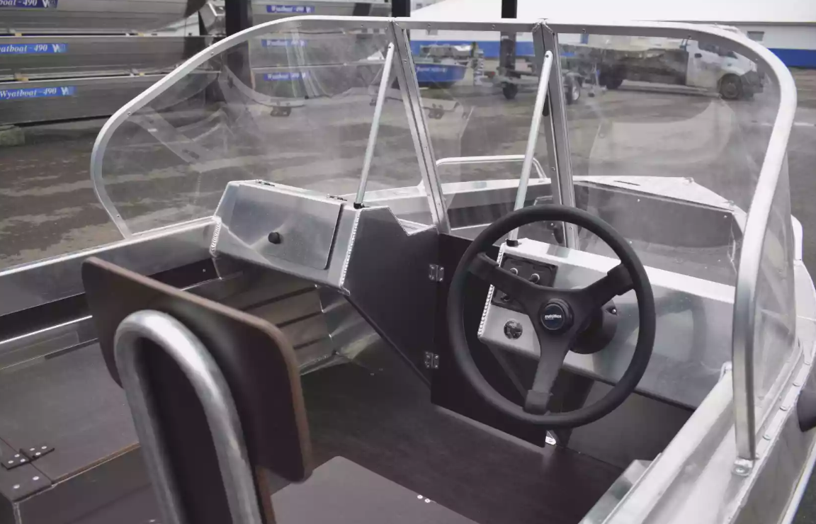 Алюминиевая лодка  Neman-400 DC в Новоуральске