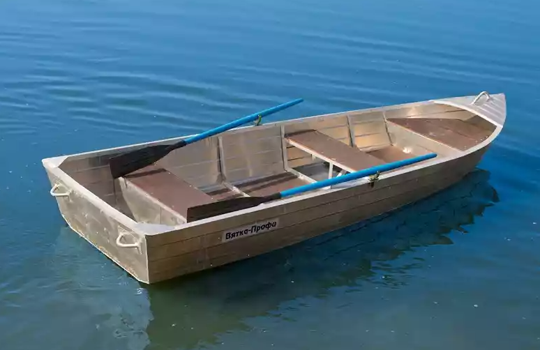 Алюминиевая лодка Вятка-Профи 32 в Новоуральске