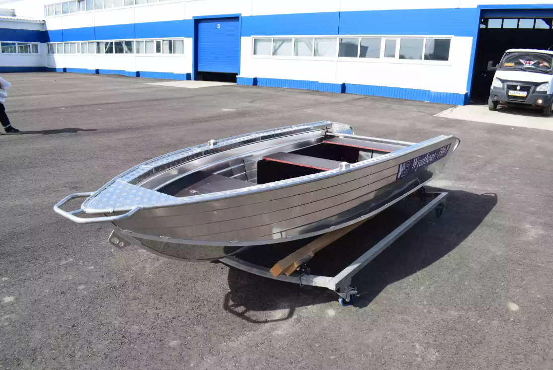 Алюминиевая лодка Wyatboat-390 P в Новоуральске