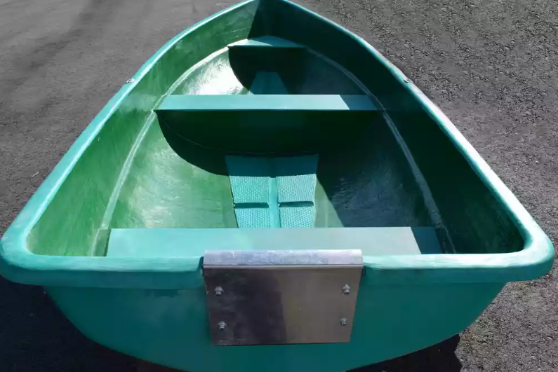 Стеклопластиковая Лодка Голавль в Новоуральске