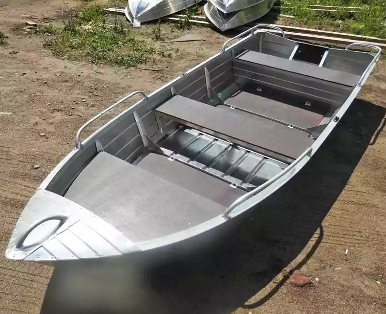 Алюминиевая лодка Вятка-Профи 37 в Новоуральске