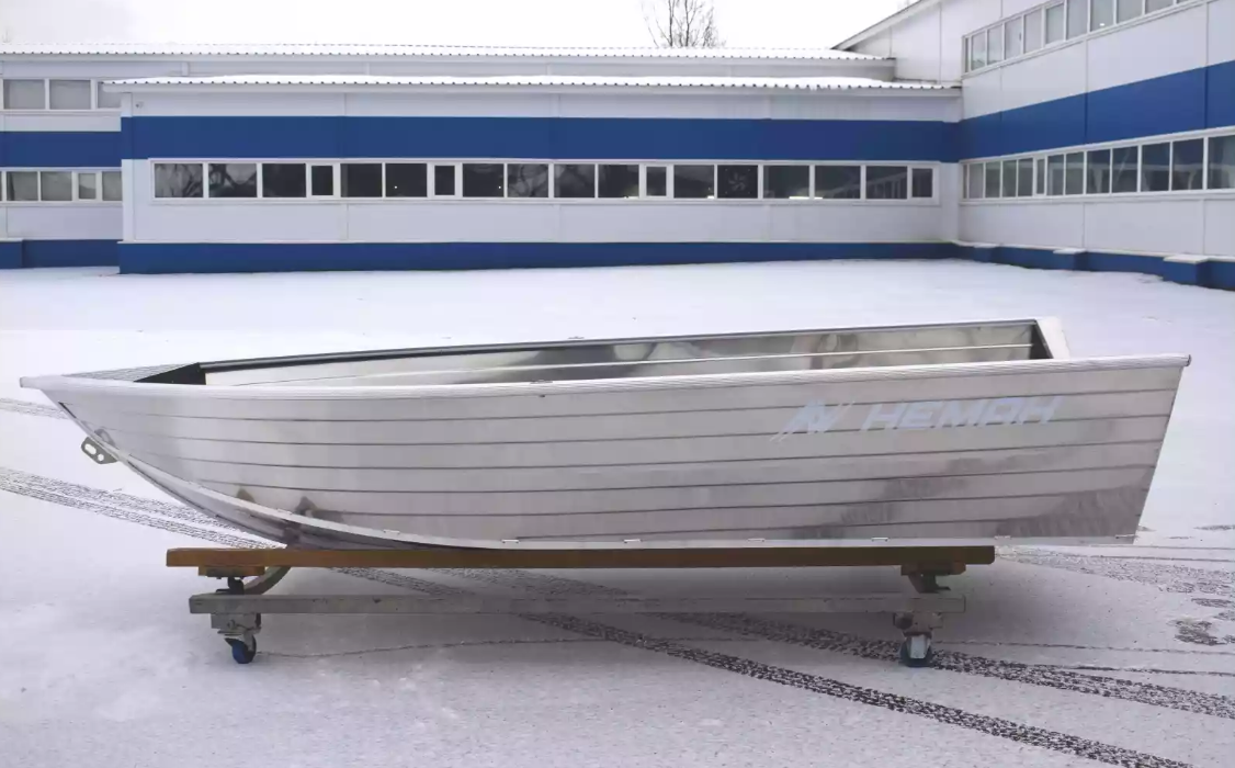 Алюминиевая лодка Неман-400 в Новоуральске