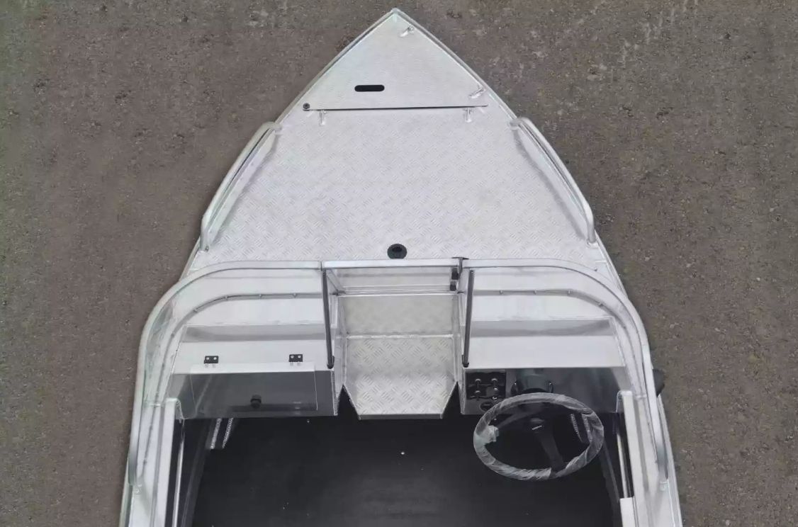 Алюминиевая лодка  Neman-400 PRO в Новоуральске