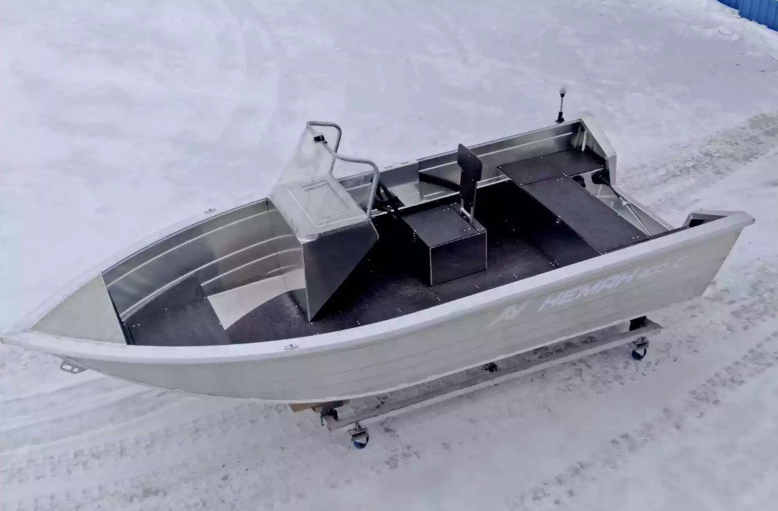 Алюминиевая лодка Неман-400 С в Новоуральске