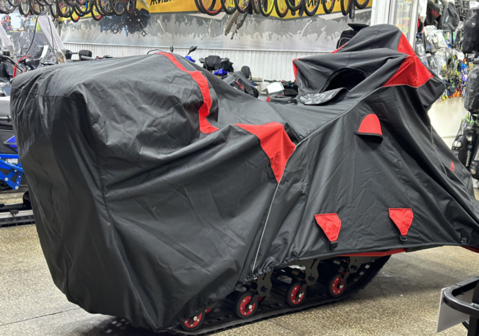 Чехол транспорт. снегохода IKUDZO HUNTER черно-красный Оксфорд ПРЕМИУМ качества с лого IKUDZO в Новоуральске