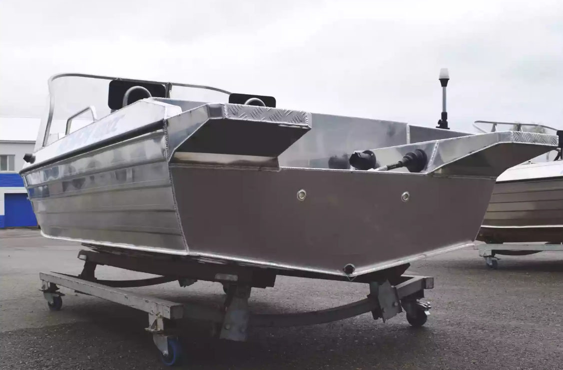 Алюминиевая лодка  Neman-400 DC в Новоуральске