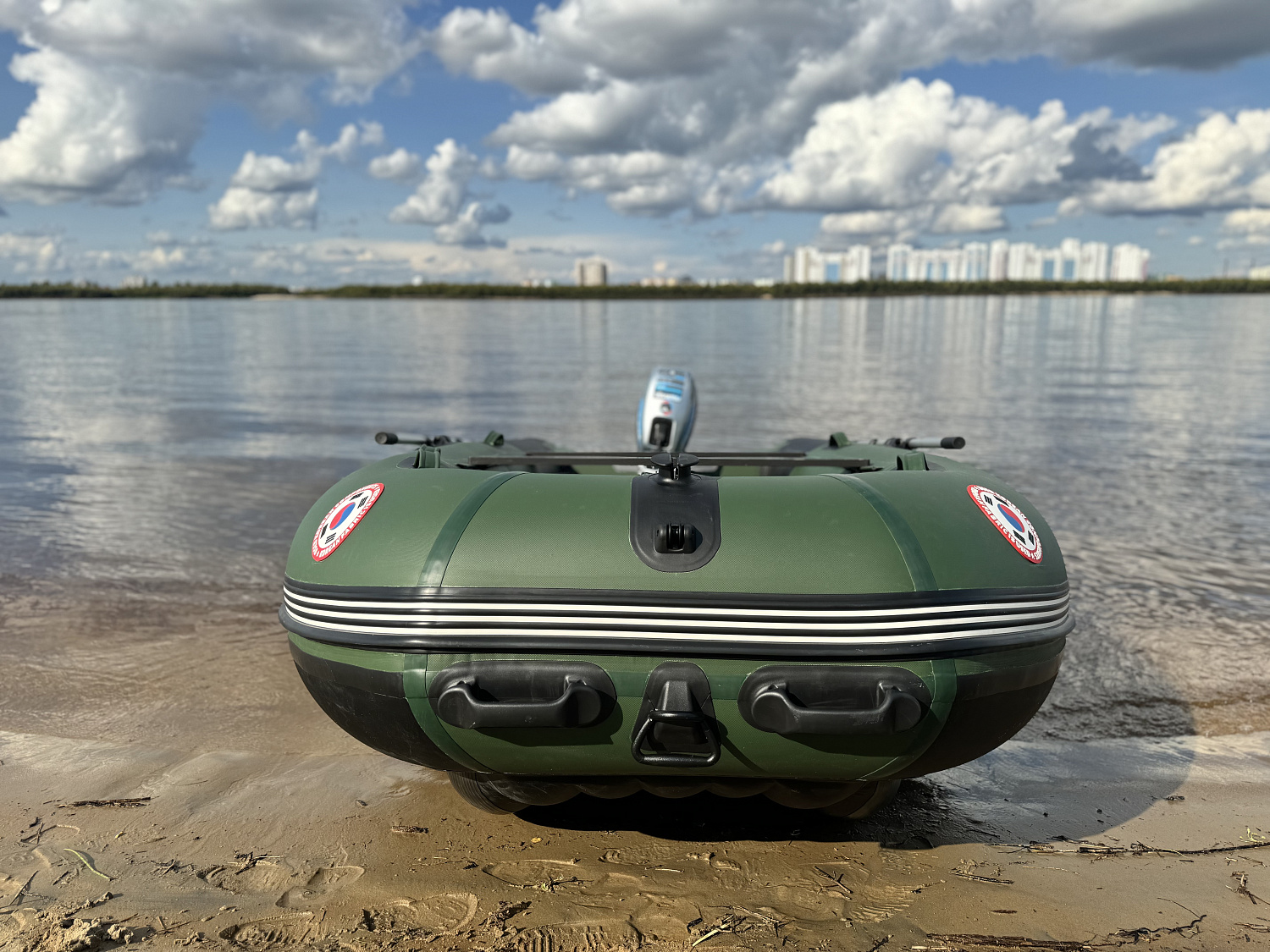 Лодка MISHIMO BIG FLOOR 420 в Новоуральске