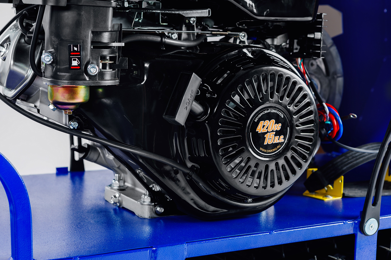 Мотобуксировщик SNOW DOG 17 с эл. запуском (DINKING) в Новоуральске