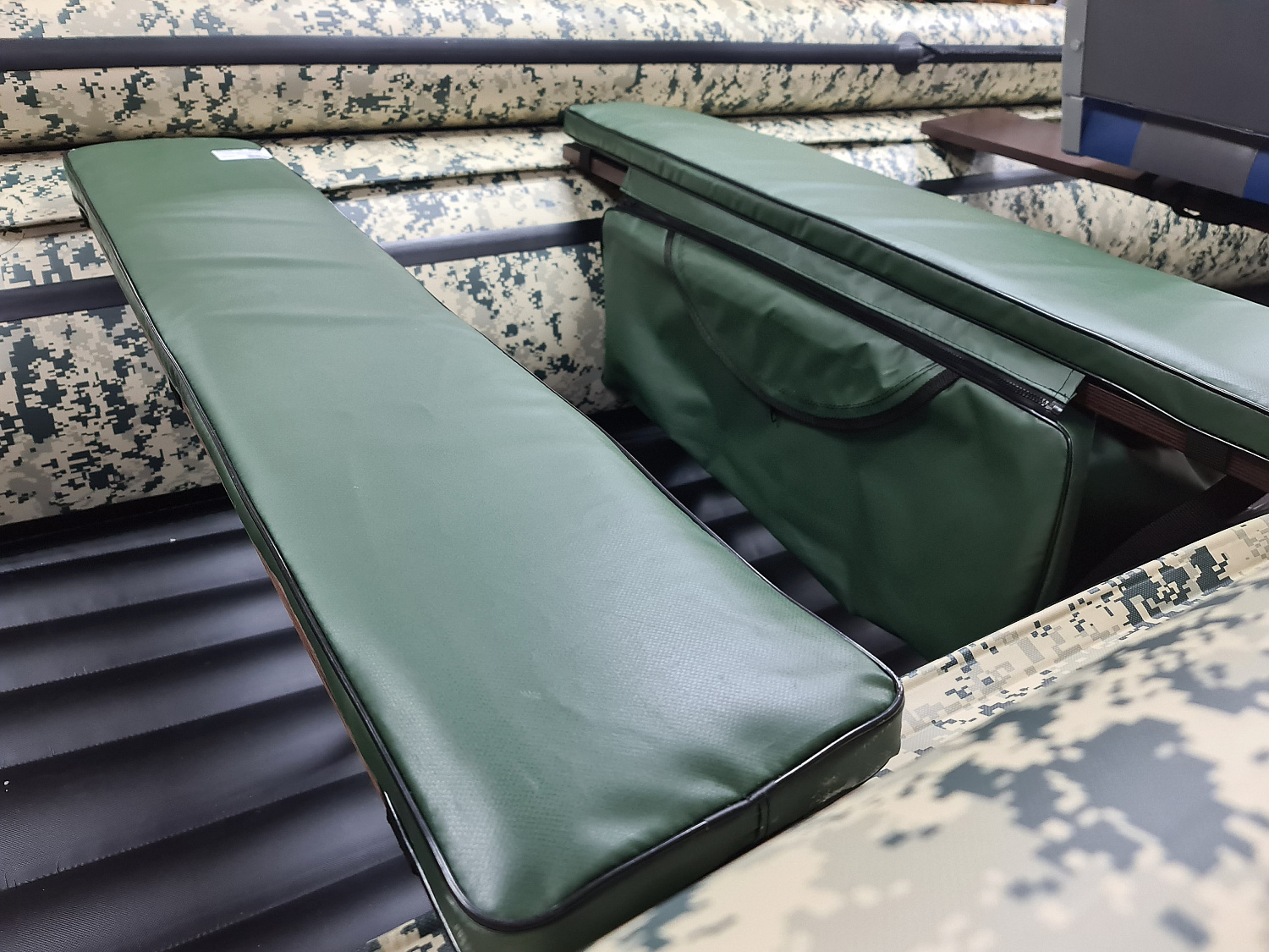 КОМПЛЕКТ МЯГКИХ НАКЛАДОК С СУМКОЙ ДЛЯ ЛОДОК 110Х20 ЗЕЛЕНЫЙ в Новоуральске