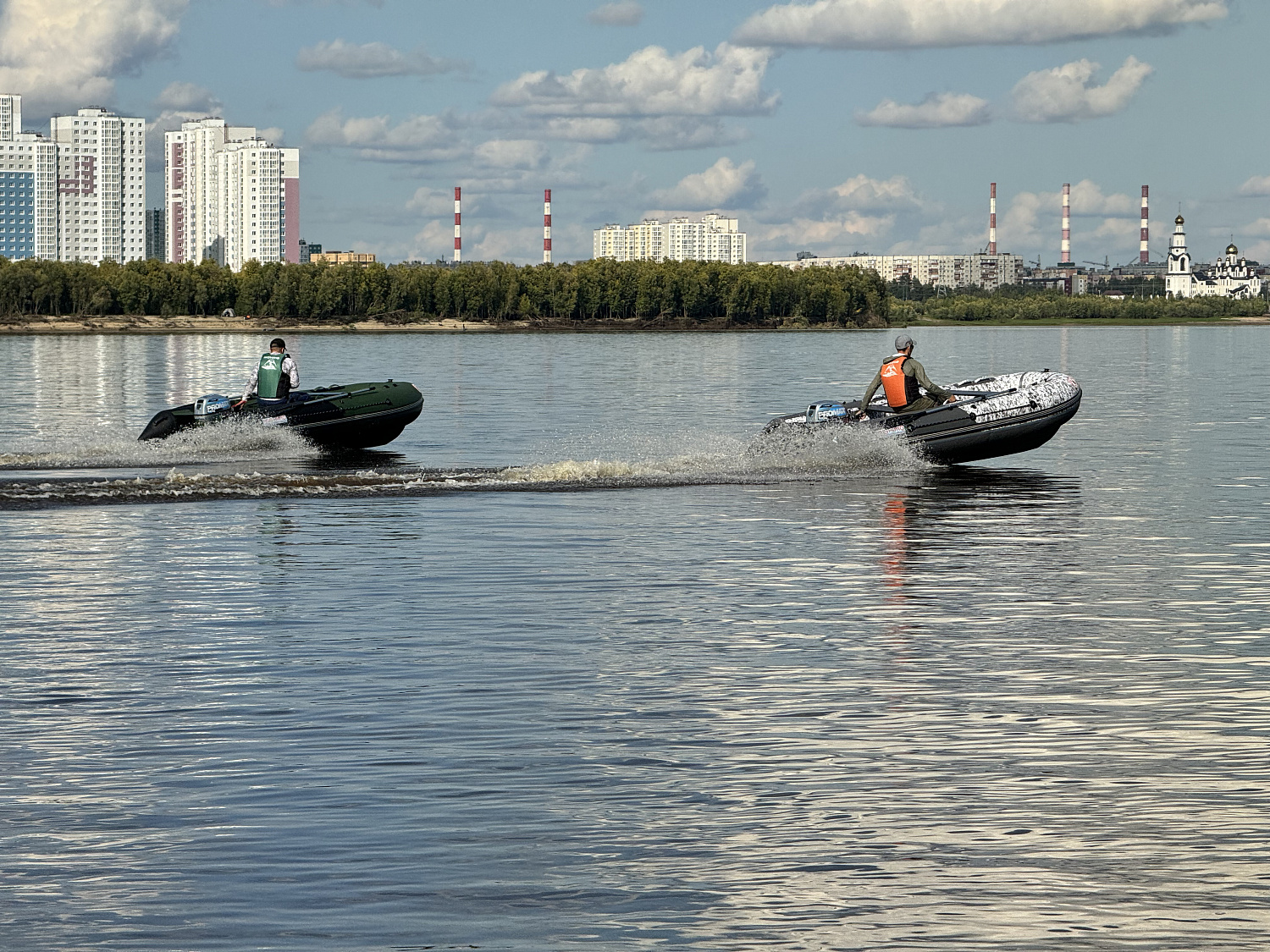 Лодка MISHIMO BIG FLOOR 440 в Новоуральске