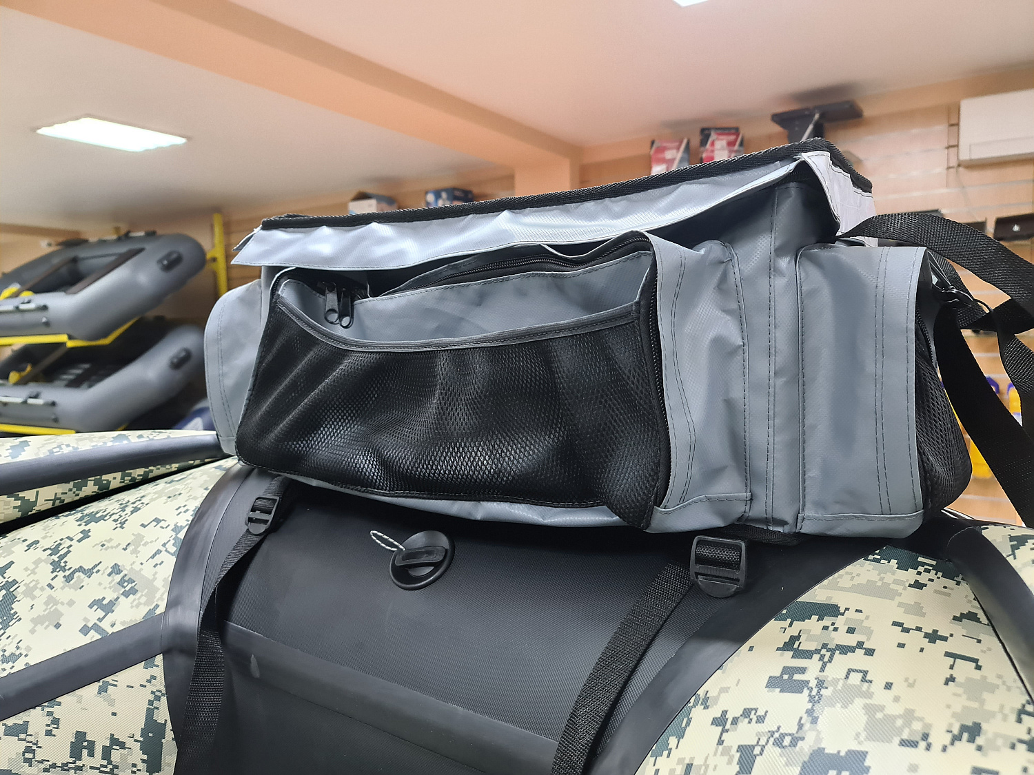 СУМКА ЛЮКС НА БАЛЛОН ДЛЯ ЛОДОК ПВХ 50Х25Х25 СМ в Новоуральске