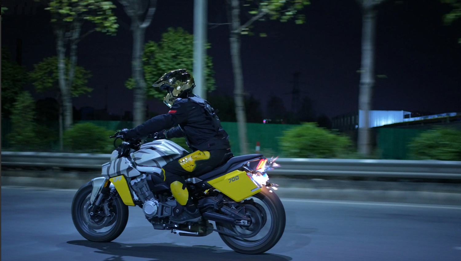 Мотоцикл Benda LFS 700 в Новоуральске