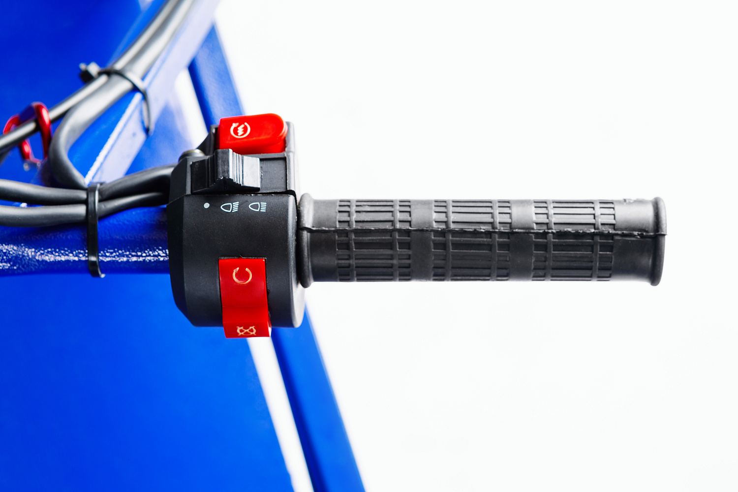 МОТОБУКСИРОВЩИК SNOW DOG 15 л.с. в Новоуральске