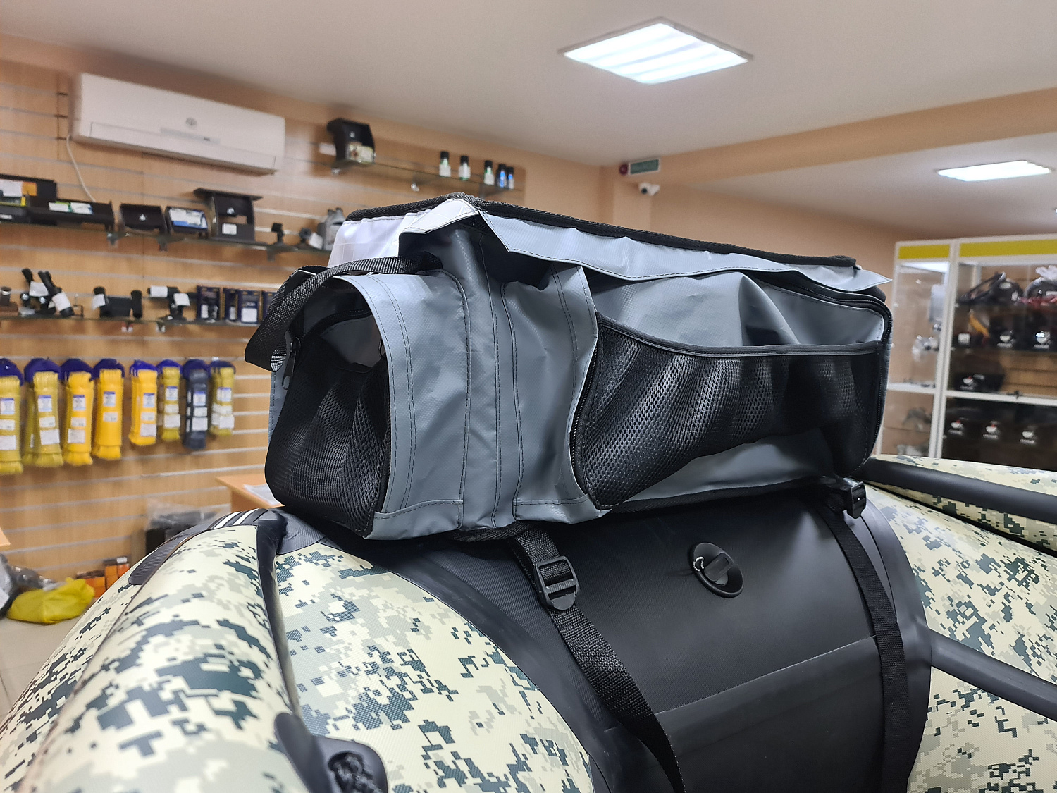 СУМКА ЛЮКС НА БАЛЛОН ДЛЯ ЛОДОК ПВХ 50Х25Х25 СМ в Новоуральске